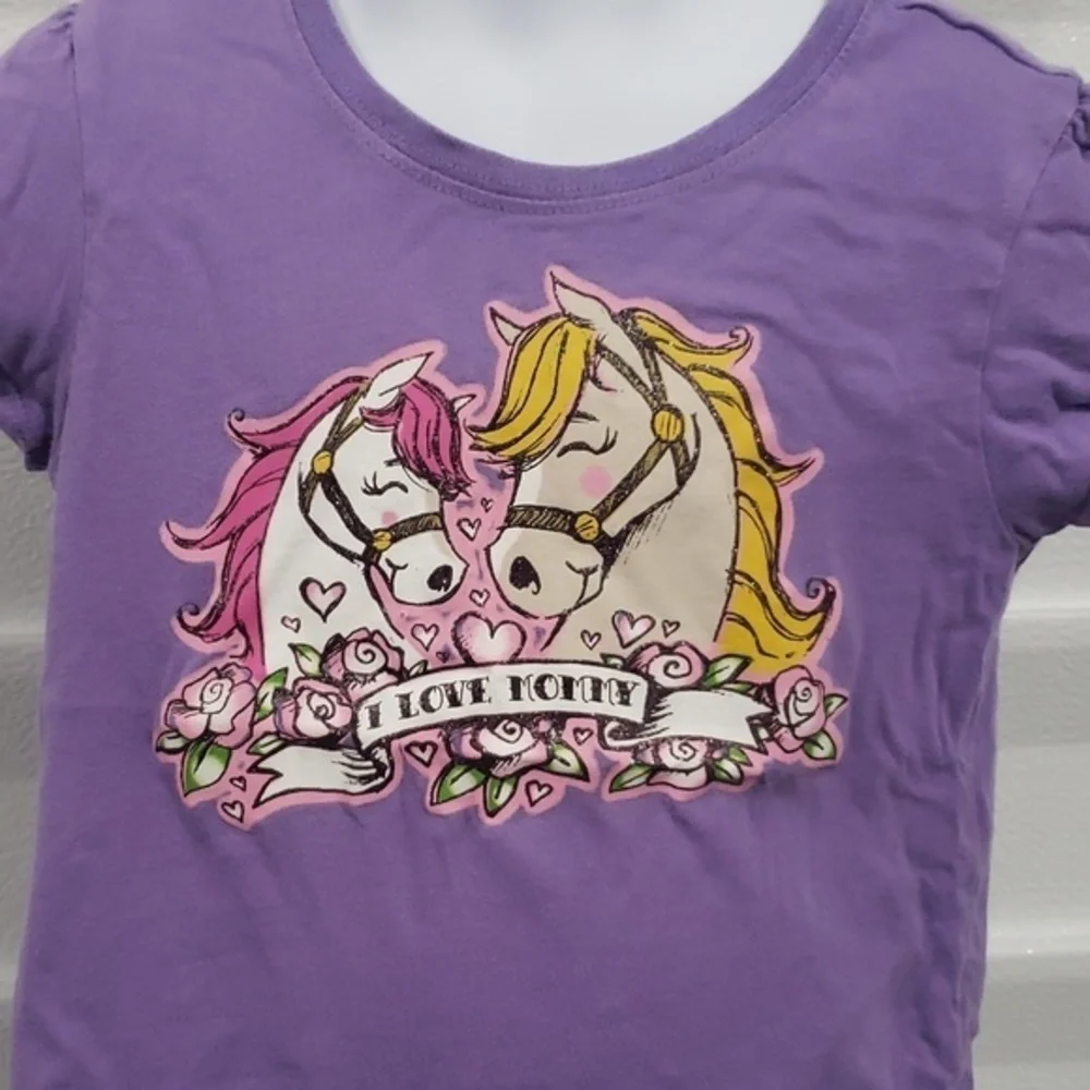 Children's place tshirt size 4T‎